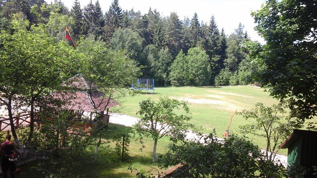 Deguciai  Kryzbarkas旅馆 外观 照片